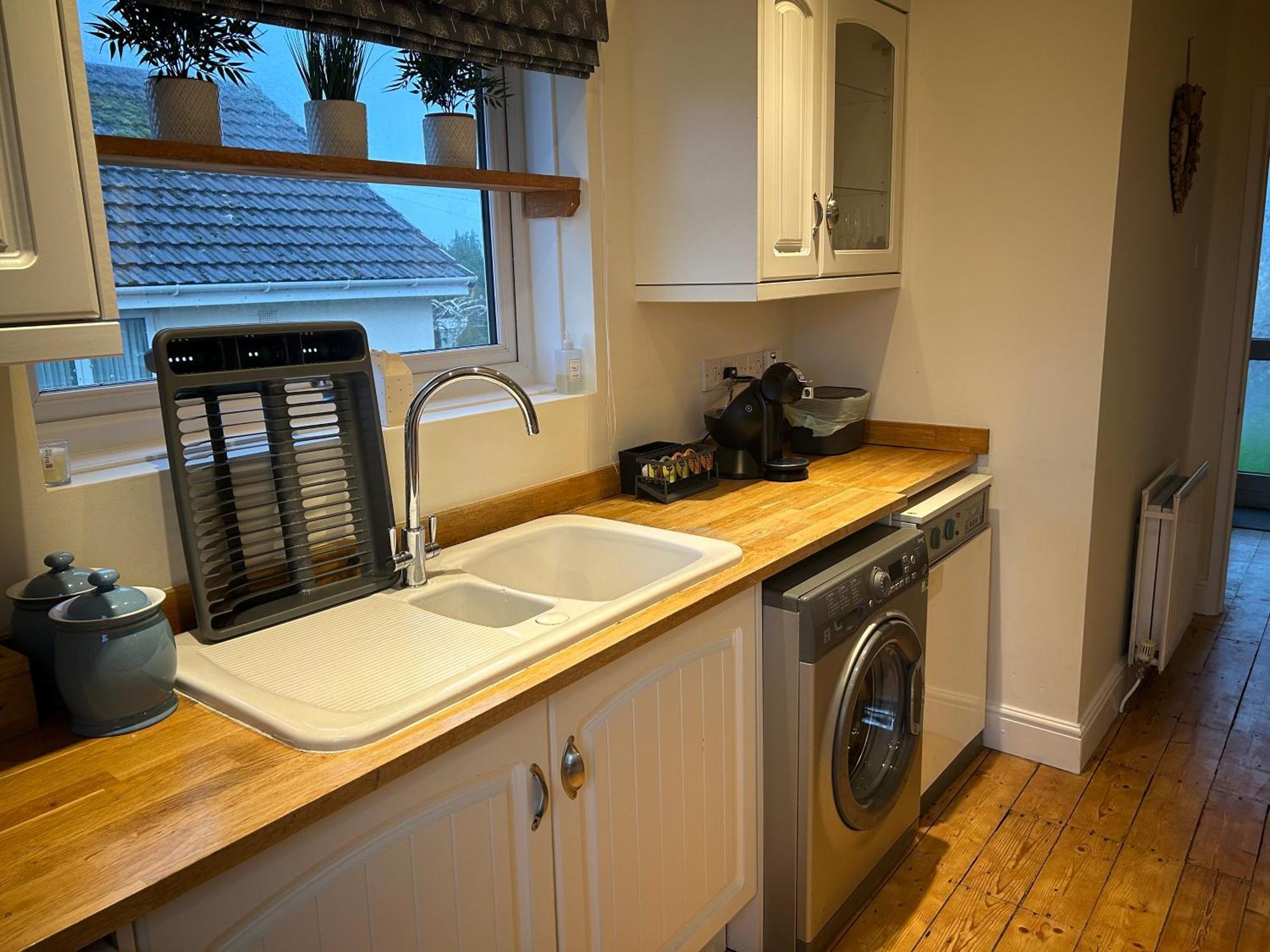 5 Edgebury Apartment Puriton Exterior photo